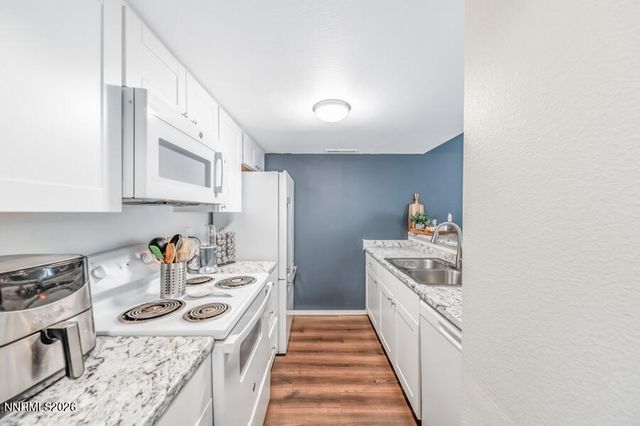 979 Damon Lane, Sparks, NV 89431