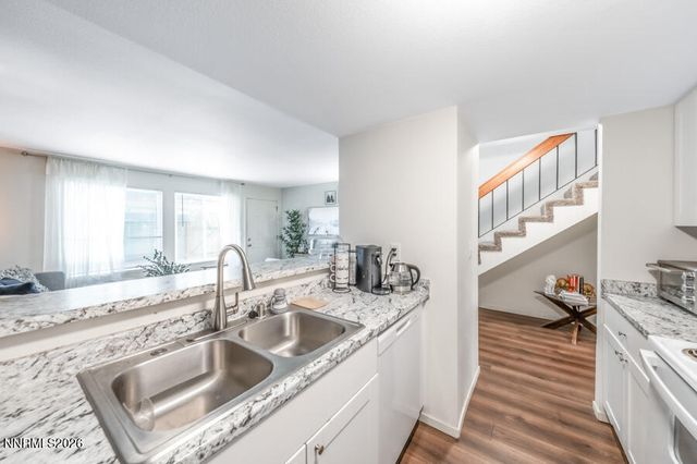 979 Damon Lane, Sparks, NV 89431