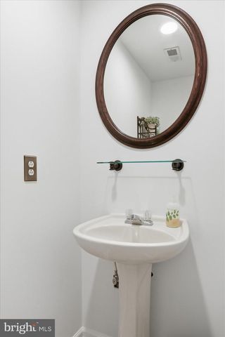 171 WEBBER SPRINGS DR, Inwood, WV 25428