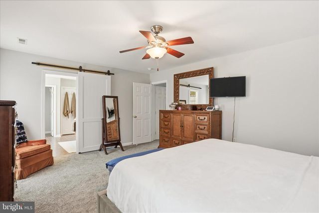 171 WEBBER SPRINGS DR, Inwood, WV 25428