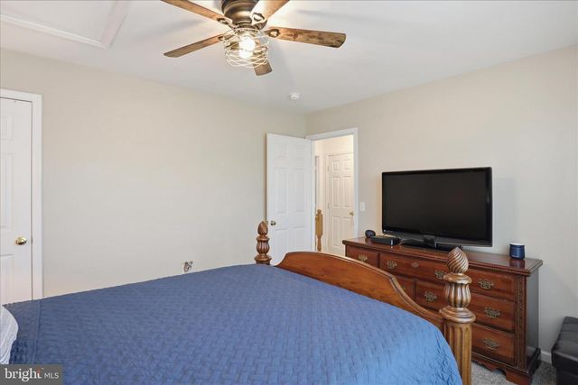171 WEBBER SPRINGS DR, Inwood, WV 25428