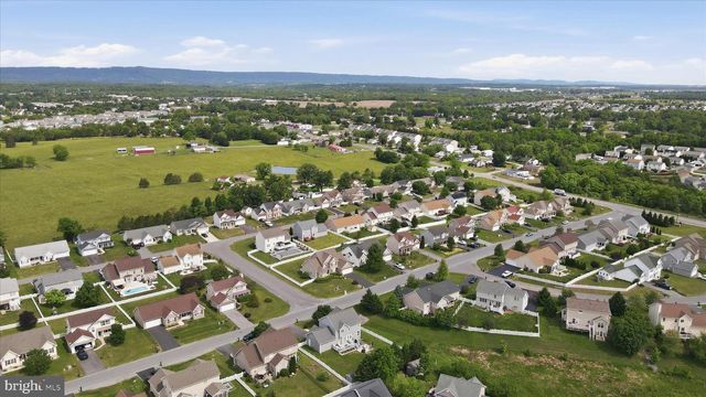 171 WEBBER SPRINGS DR, Inwood, WV 25428
