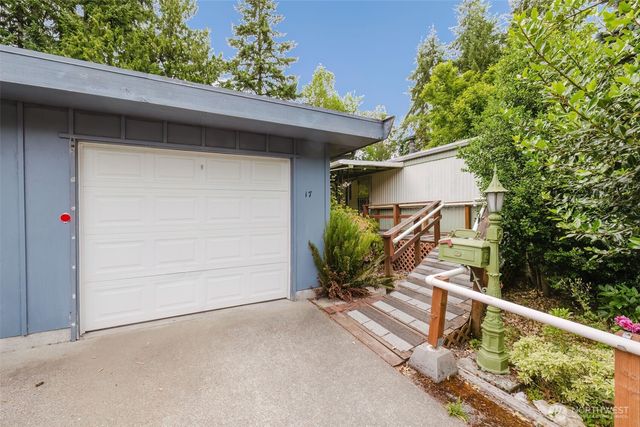 6521 SE Mile Hill Drive #17, Port Orchard, WA 98366