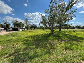 1093 County Road 913, Brazoria, TX 77422
