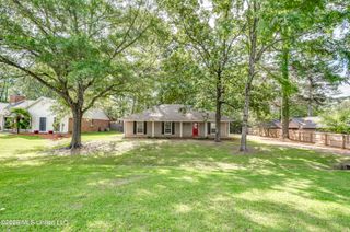 502 Pelahatchie Shore Drive, Brandon, MS 39047