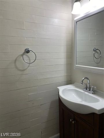 1507 Elizabeth Avenue 3, Las Vegas, NV 89119