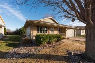 37 CHATEAU TERRACE, Oshkosh, WI 54901