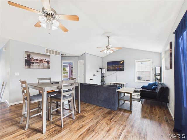 15781 Terris Lane, St Robert, MO 65584