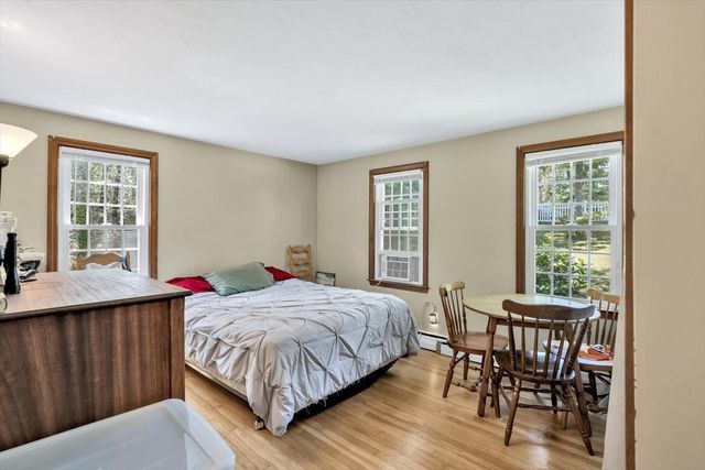 27 Oregon Road, Mashpee, MA 02649