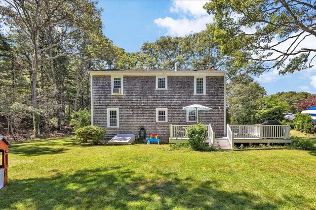 27 Oregon Road, Mashpee, MA 02649