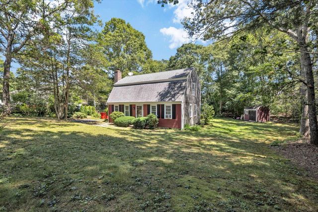 27 Oregon Road, Mashpee, MA 02649
