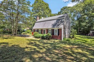 27 Oregon Road, Mashpee, MA 02649