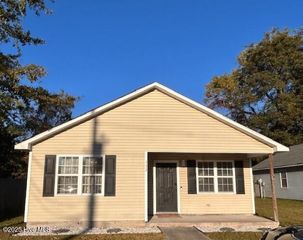 132 Sanders Street, Jacksonville, NC 28540