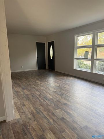 2215 Sullivan Road NW, Huntsville, AL 35810