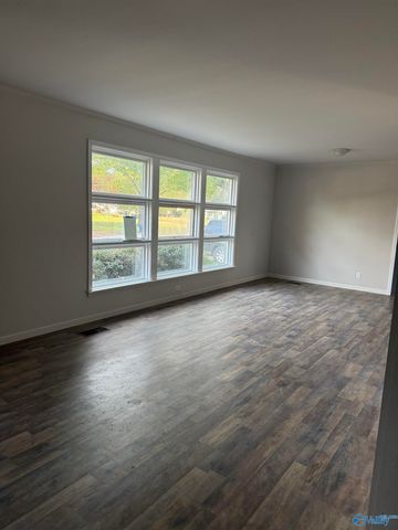 2215 Sullivan Road NW, Huntsville, AL 35810