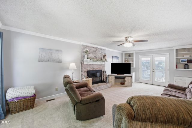 2506 Ashley Place, Burlington, NC 27215