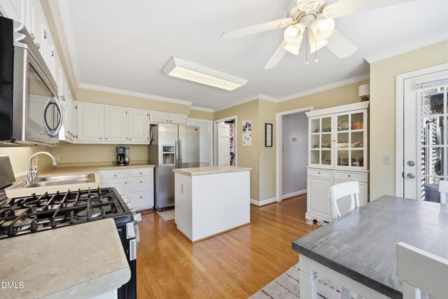 2506 Ashley Place, Burlington, NC 27215