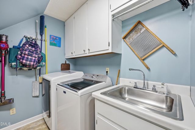 2506 Ashley Place, Burlington, NC 27215