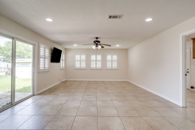 2196 Old Agnes Road, Weatherford, TX 76088