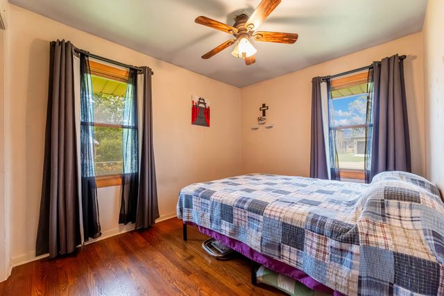 8040 S 85th Court, Justice, IL 60458