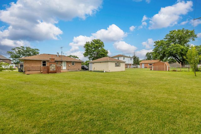 8040 S 85th Court, Justice, IL 60458