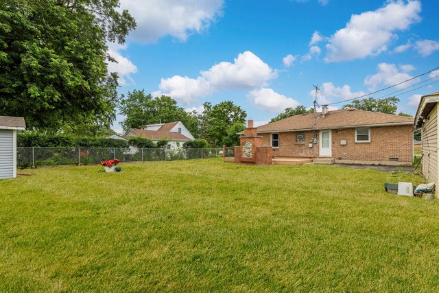 8040 S 85th Court, Justice, IL 60458