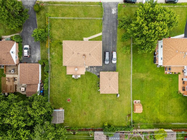 8040 S 85th Court, Justice, IL 60458
