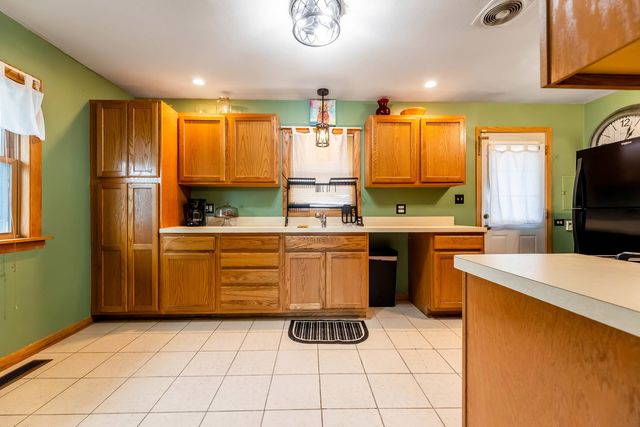 8040 S 85th Court, Justice, IL 60458