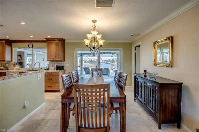 917 SE 43rd TER, Cape Coral, FL 33904