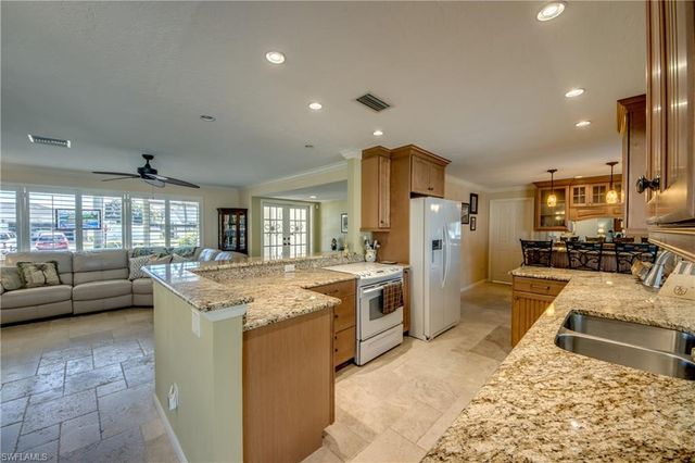 917 SE 43rd TER, Cape Coral, FL 33904