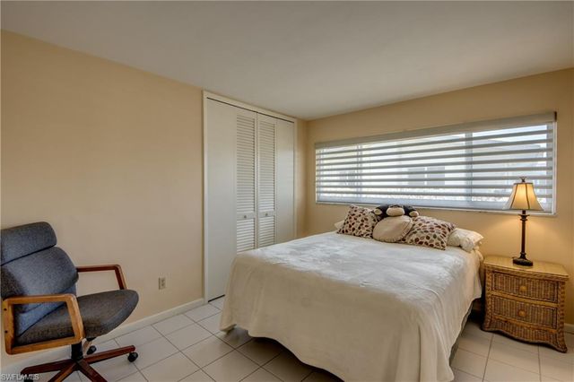 917 SE 43rd TER, Cape Coral, FL 33904