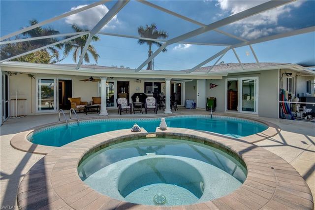 917 SE 43rd TER, Cape Coral, FL 33904