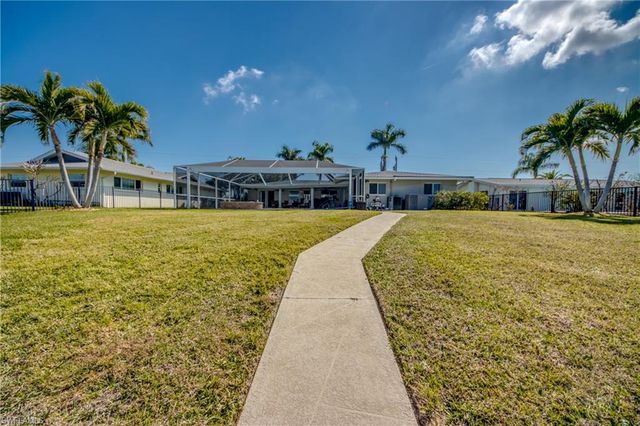 917 SE 43rd TER, Cape Coral, FL 33904