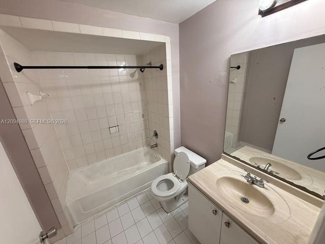 7400 W 20th Avenue 225, Hialeah, FL 33016