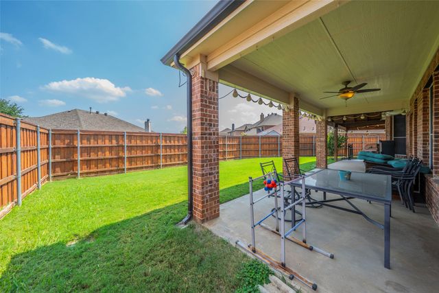 5048 Golden Eagle Drive, Grand Prairie, TX 75052