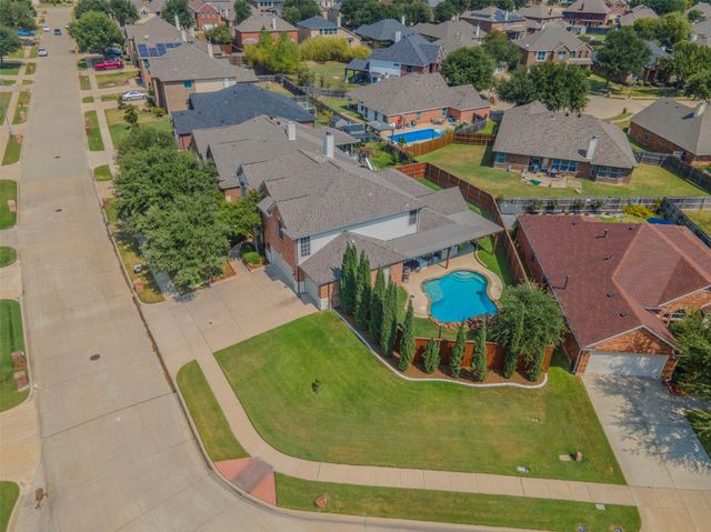 5048 Golden Eagle Drive, Grand Prairie, TX 75052