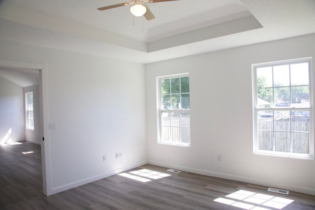 1044 South Missouri Avenue, Springfield, MO 65807