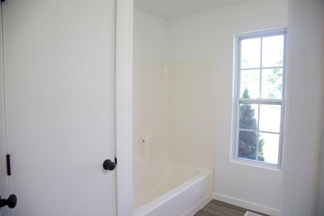 1044 South Missouri Avenue, Springfield, MO 65807