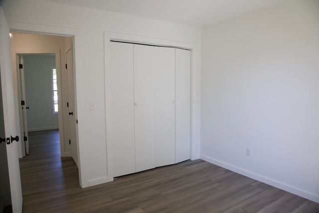 1044 South Missouri Avenue, Springfield, MO 65807