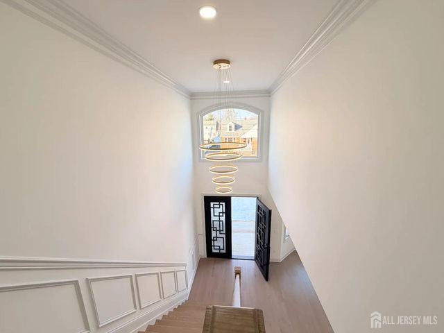 46 Foyer Street, Edison, NJ 08817