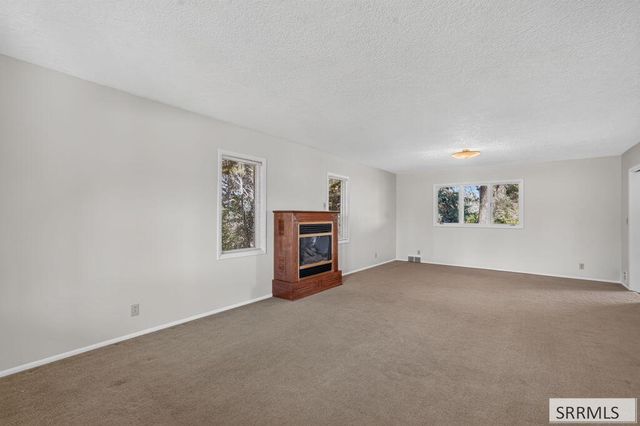 1417 N 1100 E, Shelley, ID 83274