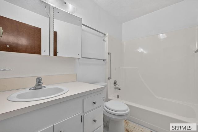 1417 N 1100 E, Shelley, ID 83274