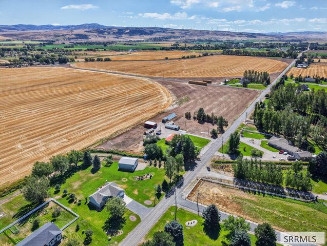 1417 N 1100 E, Shelley, ID 83274