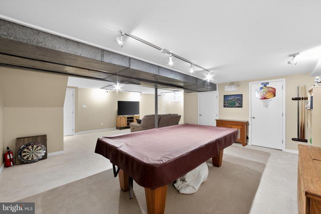 204 SHROPSHIRE DR, West Chester, PA 19382