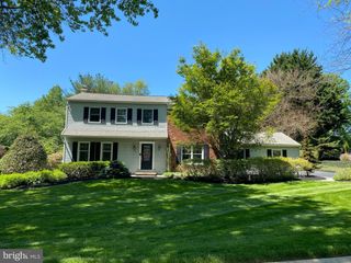 204 SHROPSHIRE DR, West Chester, PA 19382