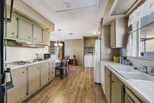 39345 Moronga Canyon Drive, Palm Desert, CA 92260