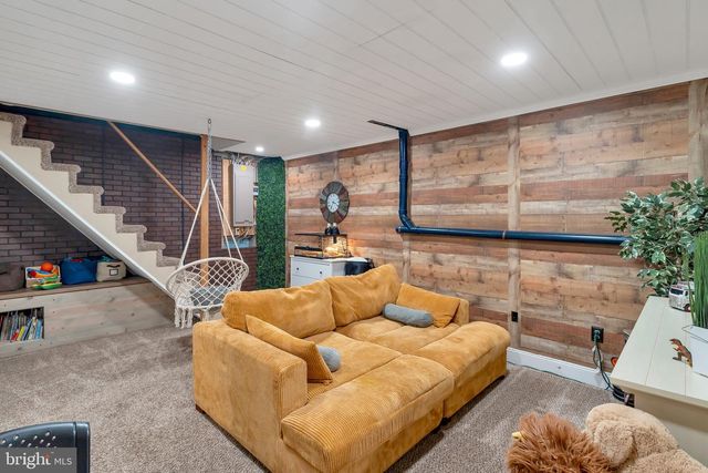 2177 N HILL CAMP RD, Pottstown, PA 19465