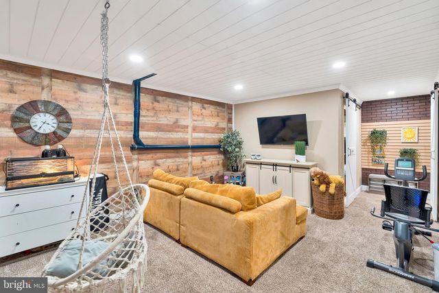 2177 N HILL CAMP RD, Pottstown, PA 19465