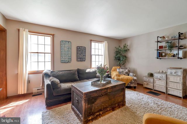 2177 N HILL CAMP RD, Pottstown, PA 19465