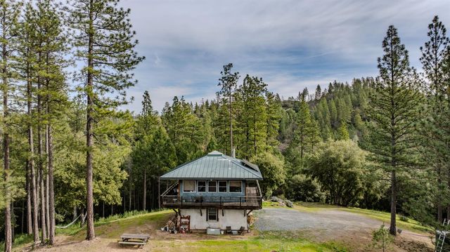 15891 Shake Ridge Rd, Sutter Creek, CA 95685